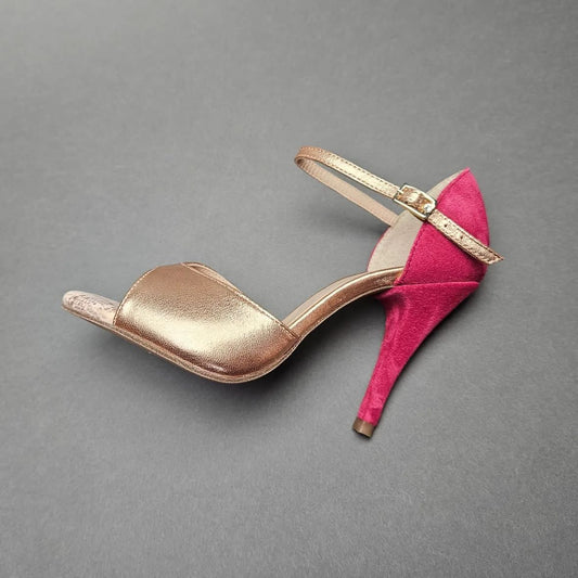 Bronze Fuscia Closed Heel