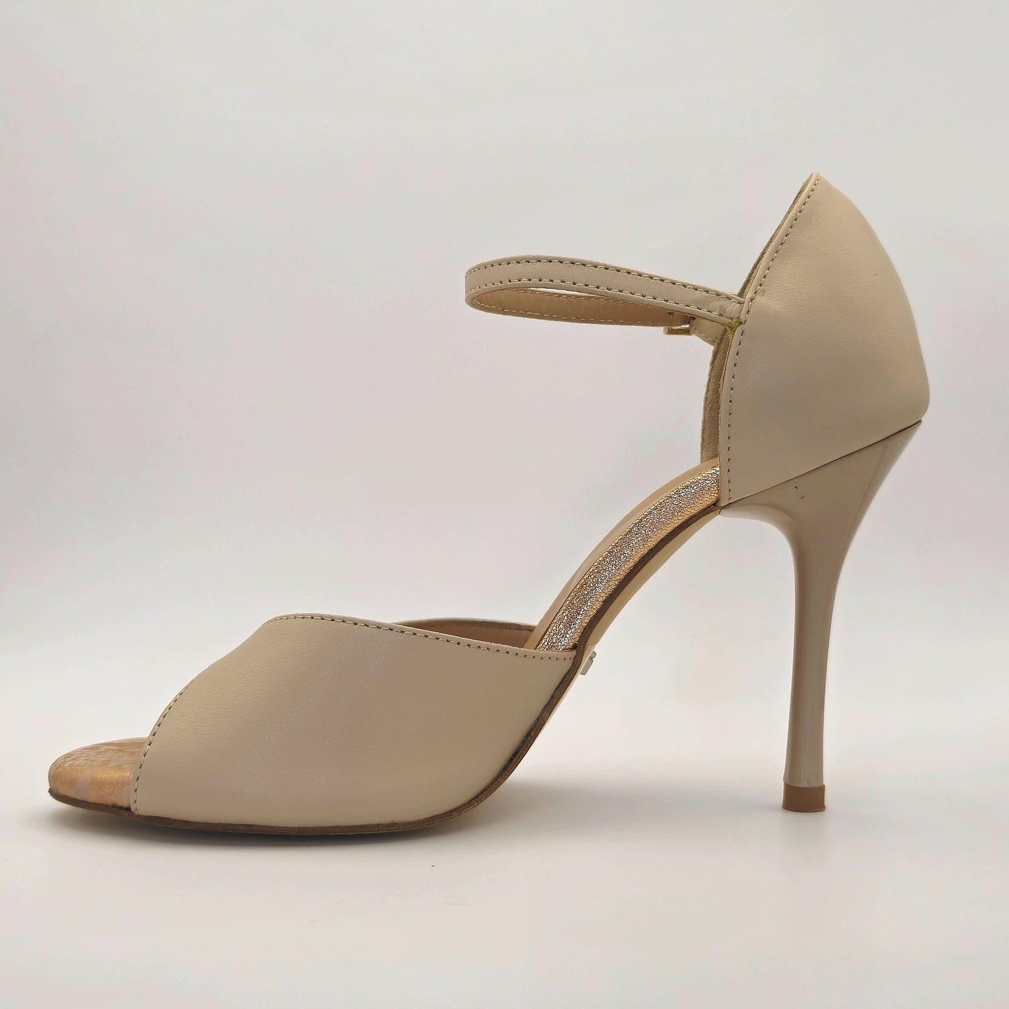 Timeless Nude